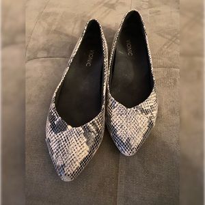 Vionic Snakeskin Flats